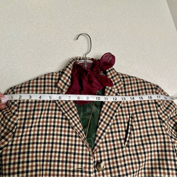 UPCYCLED patchwork detailing Wool boho blazer w equestrian cabin vibe - Picture 15 of 16